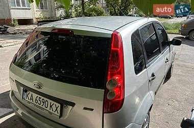 Хетчбек Ford Fiesta 2006 в Києві