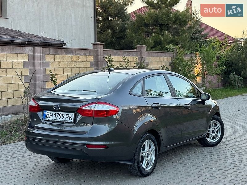 Седан Ford Fiesta 2019 в Одессе