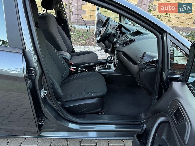 Седан Ford Fiesta 2019 в Одессе