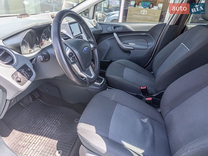 Хэтчбек Ford Fiesta 2011 в Днепре