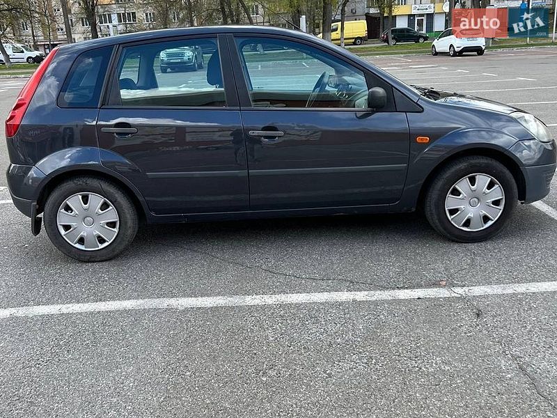 Хэтчбек Ford Fiesta 2007 в Киеве