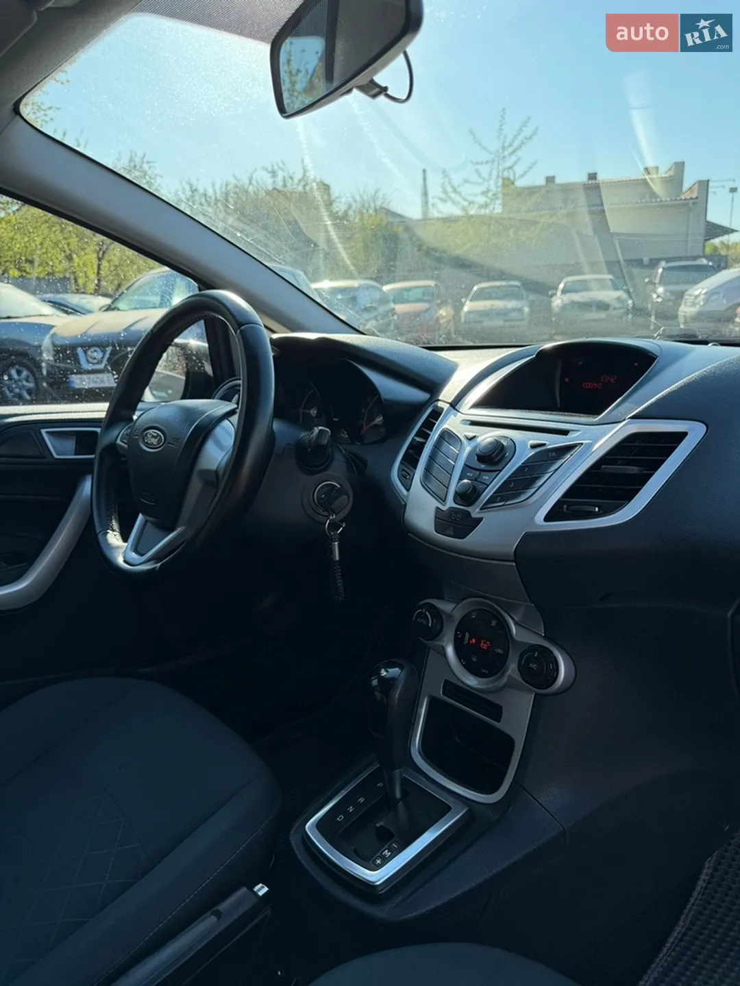 2012 Ford Fiesta - мініатюра 27