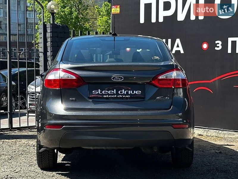 Седан Ford Fiesta 2017 в Миколаєві