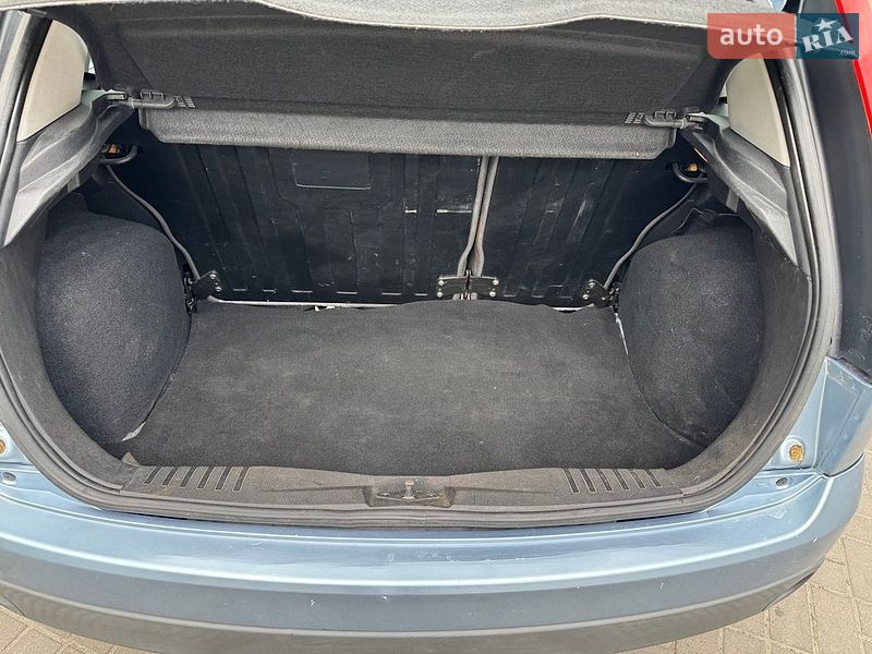 Хетчбек Ford Fiesta 2006 в Львові