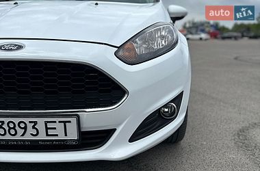 Хэтчбек Ford Fiesta 2016 в Львове
