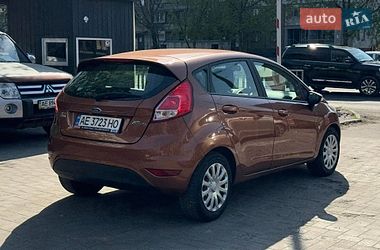 Хетчбек Ford Fiesta 2014 в Дніпрі