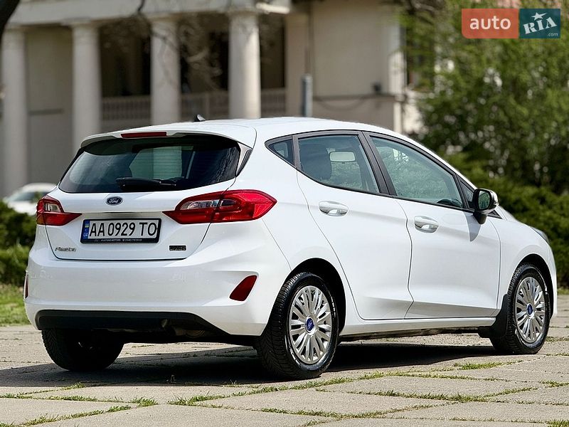 Хэтчбек Ford Fiesta 2018 в Киеве
