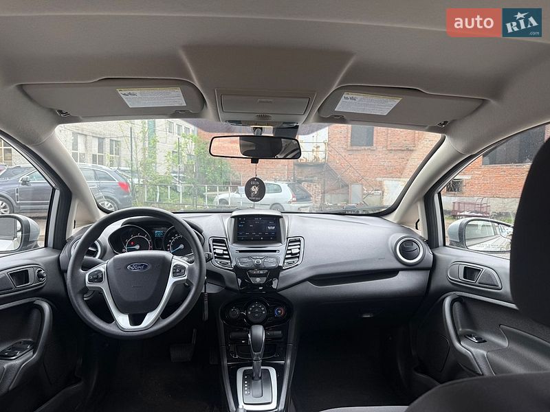 Седан Ford Fiesta 2018 в Львові