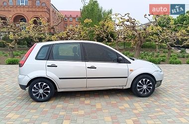 Хэтчбек Ford Fiesta 2002 в Белгороде-Днестровском