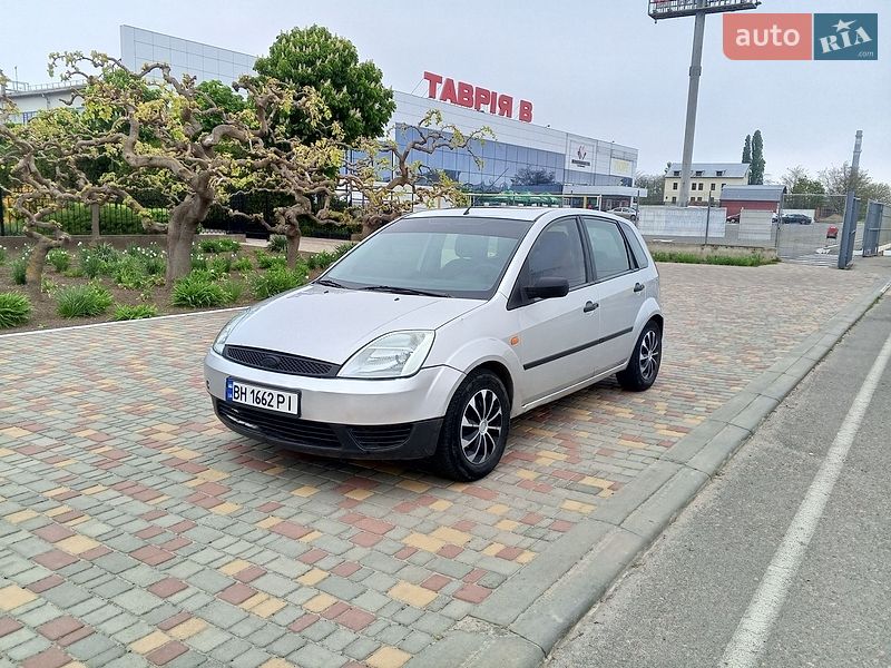 Хэтчбек Ford Fiesta 2002 в Белгороде-Днестровском