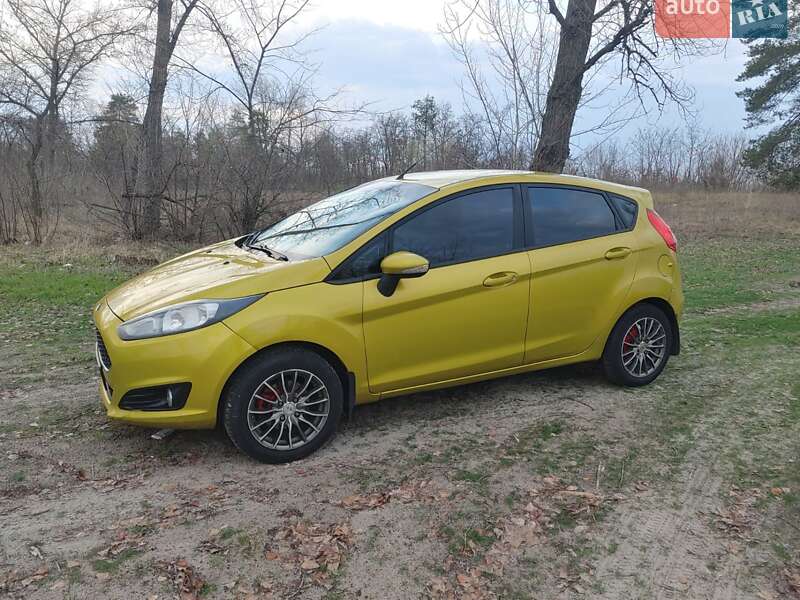Хетчбек Ford Fiesta 2013 в Києві