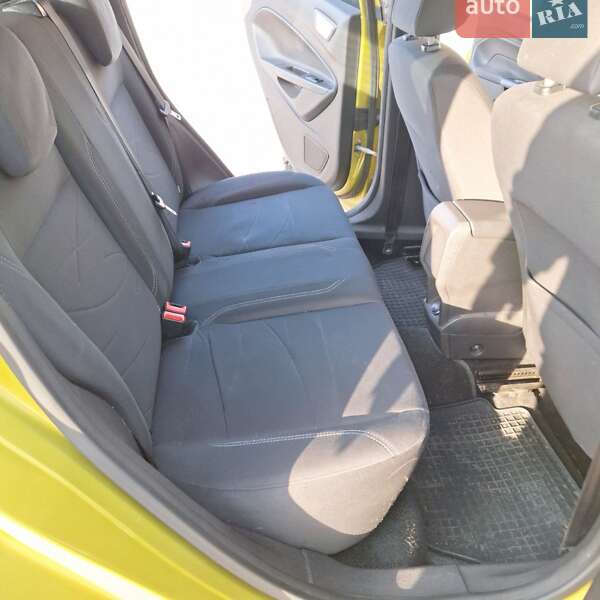 Хетчбек Ford Fiesta 2013 в Києві