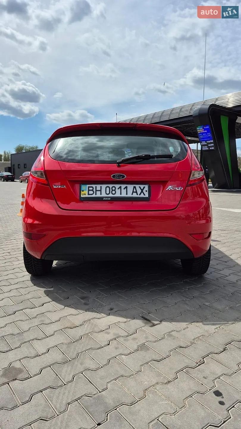 2010 Ford Fiesta - мініатюра 3