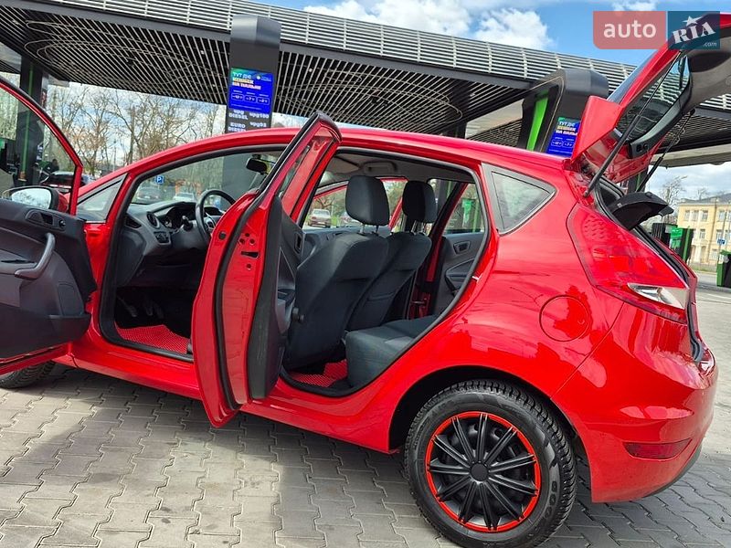 Хетчбек Ford Fiesta 2010 в Одесі