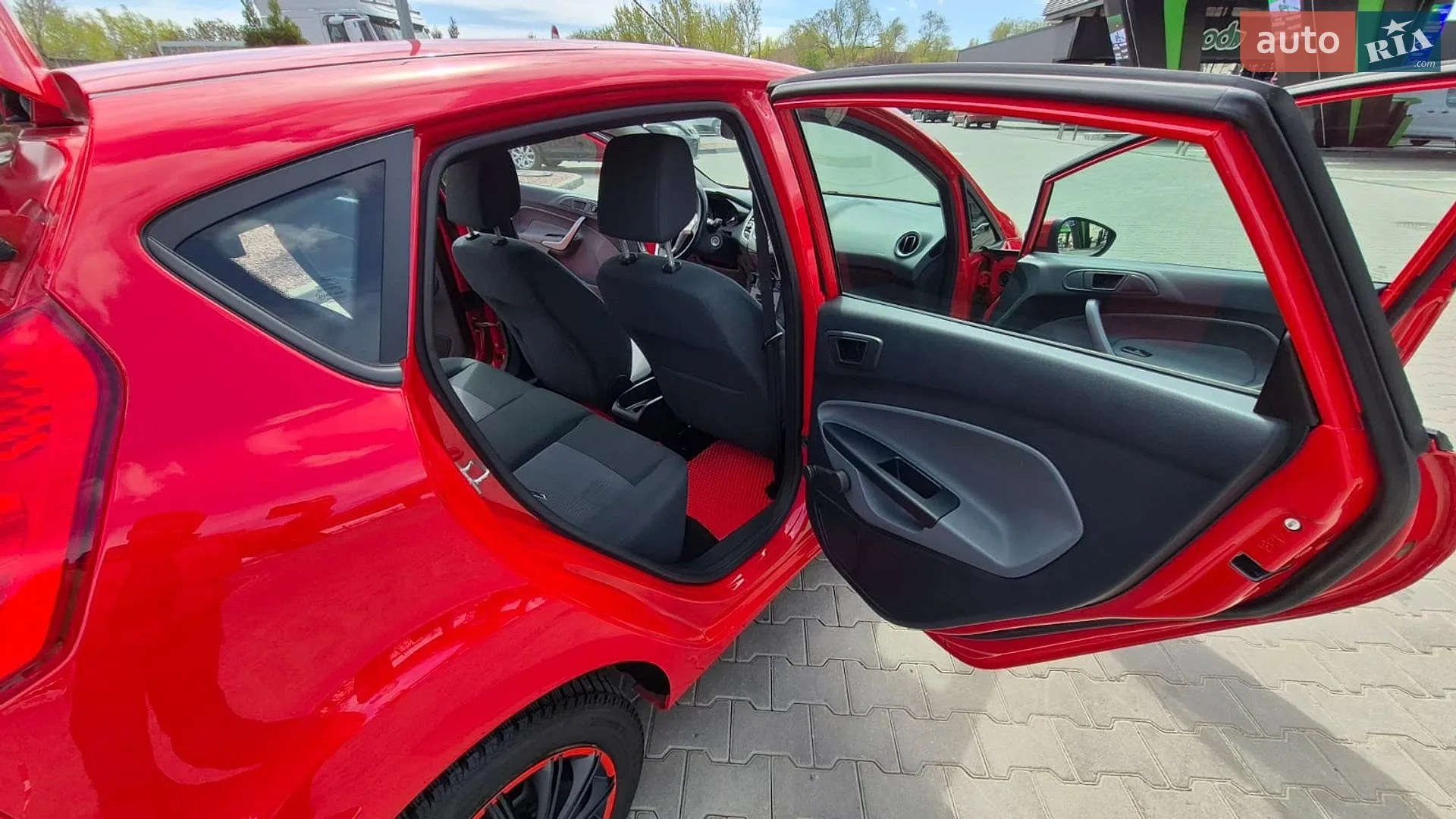 2010 Ford Fiesta - мініатюра 8