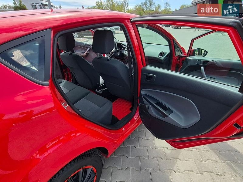Хетчбек Ford Fiesta 2010 в Одесі
