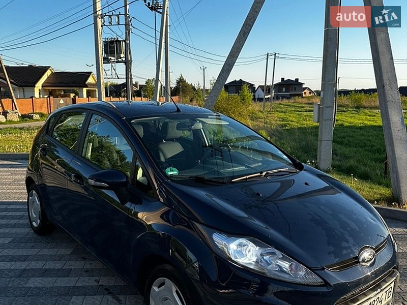Хетчбек Ford Fiesta 2011 в Львові