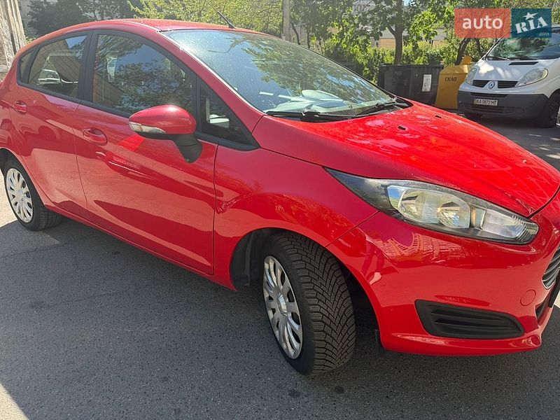 Хэтчбек Ford Fiesta 2013 в Киеве