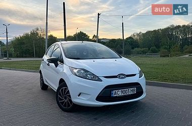 Хэтчбек Ford Fiesta 2010 в Луцке