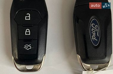 Хэтчбек Ford Fiesta 2017 в Киеве