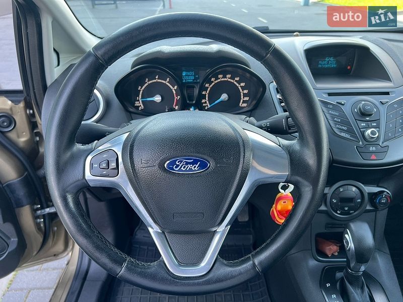Хетчбек Ford Fiesta 2013 в Дніпрі