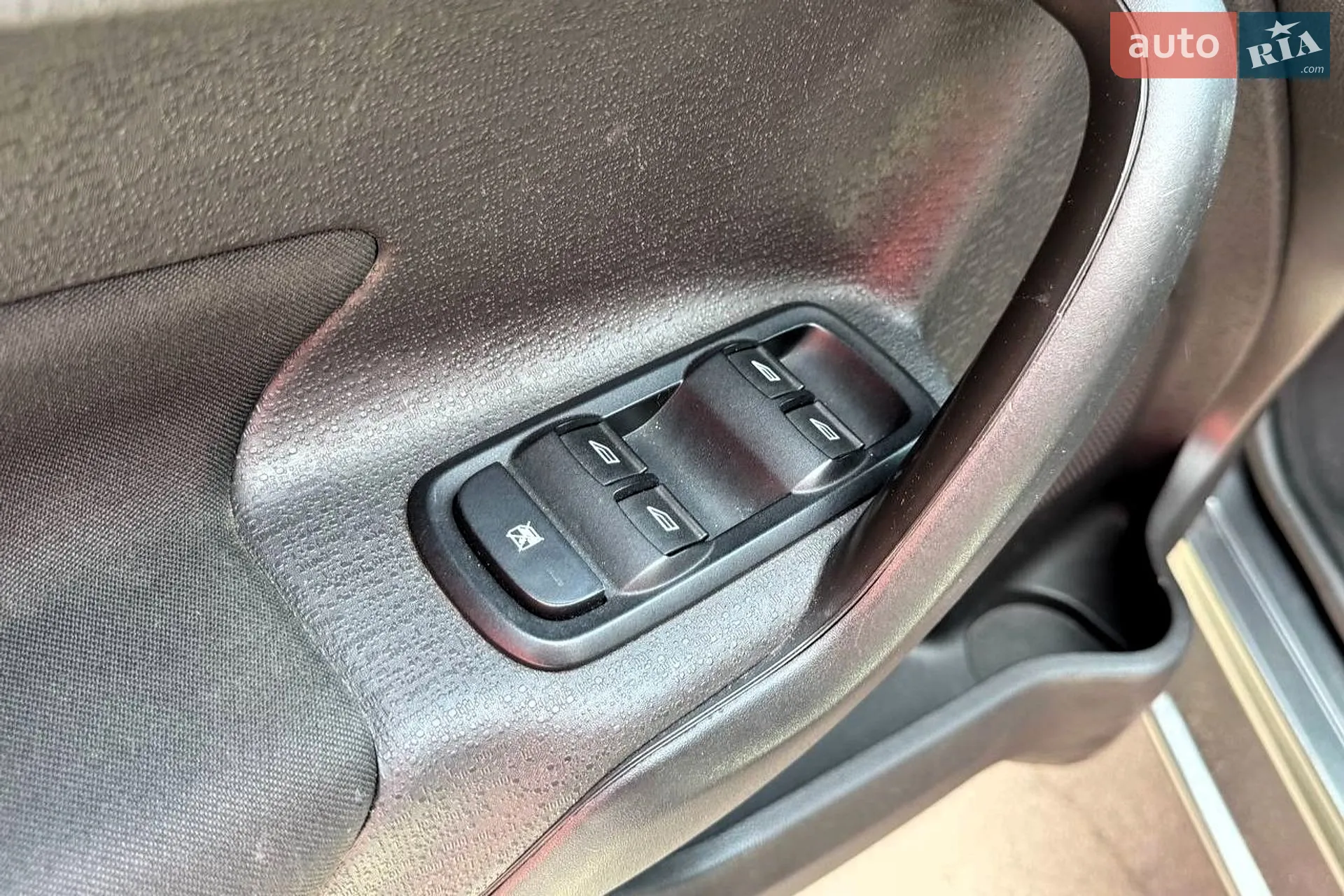 2014 Ford Fiesta - мініатюра 21