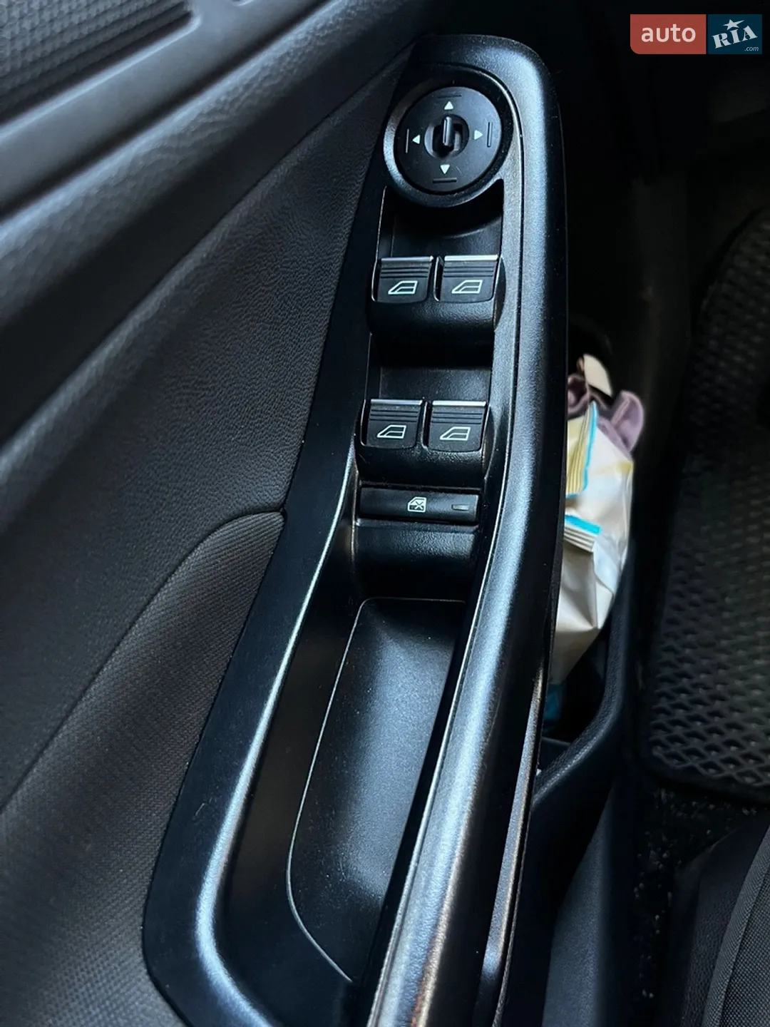 2015 Ford Fiesta - мініатюра 14