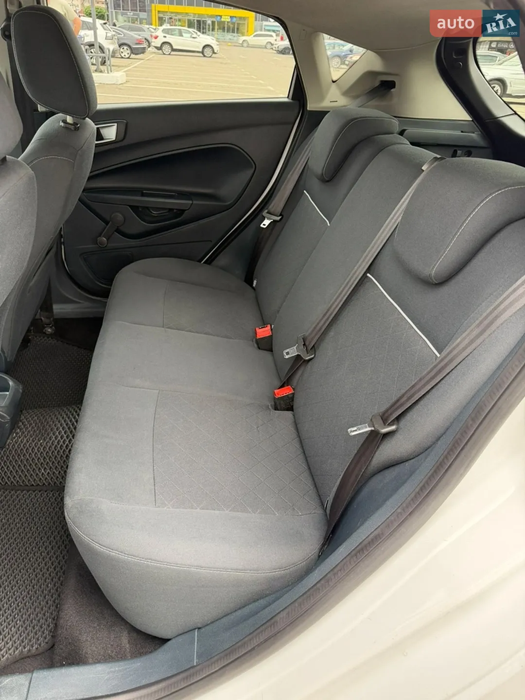 2012 Ford Fiesta - мініатюра 12