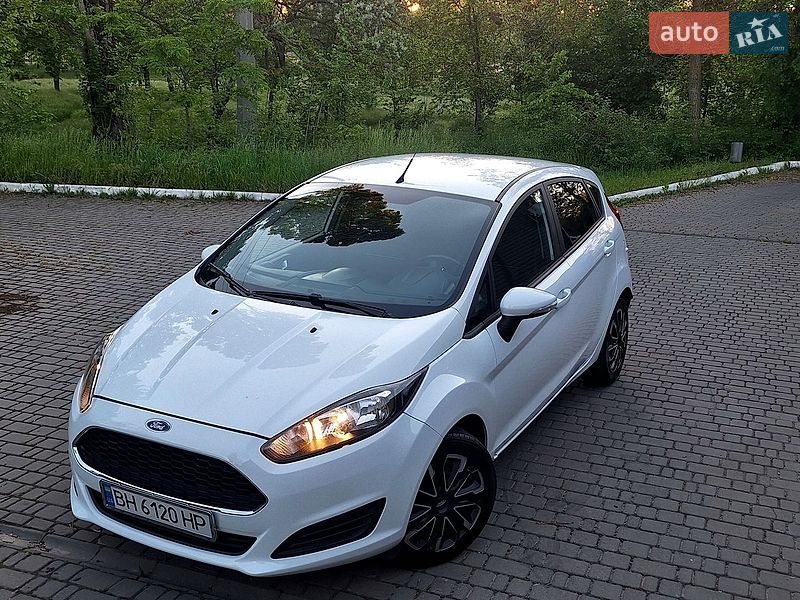 Хетчбек Ford Fiesta 2016 в Одесі