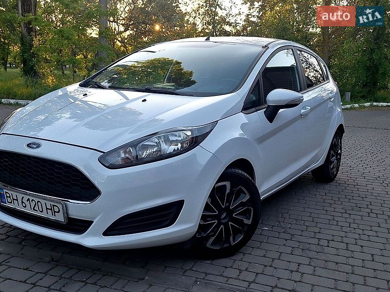 Хетчбек Ford Fiesta 2016 в Одесі