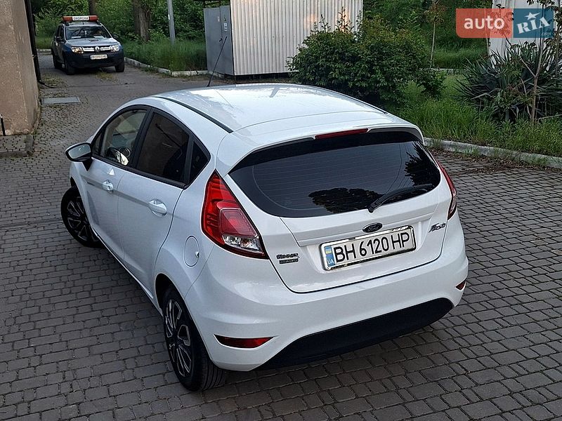 Хетчбек Ford Fiesta 2016 в Одесі