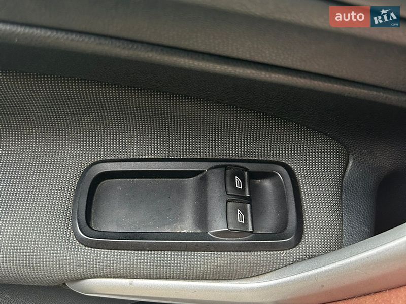 Хэтчбек Ford Fiesta 2011 в Киеве
