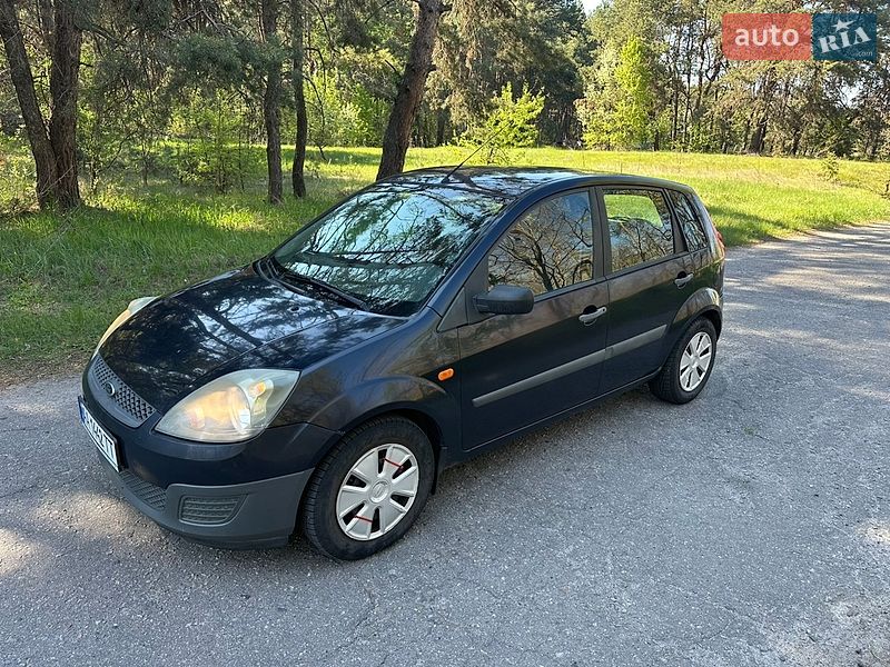 Хэтчбек Ford Fiesta 2007 в Золотоноше