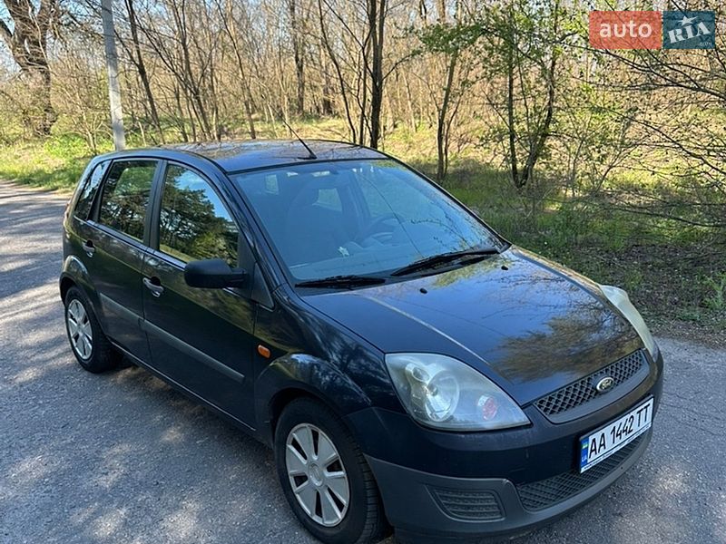Хэтчбек Ford Fiesta 2007 в Золотоноше