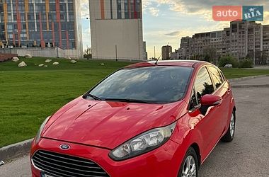 Хетчбек Ford Fiesta 2014 в Дніпрі