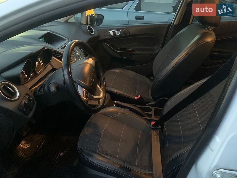 Хетчбек Ford Fiesta 2014 в Запоріжжі фото 7 Хетчбек Ford Fiesta 2014 в Запоріжжі