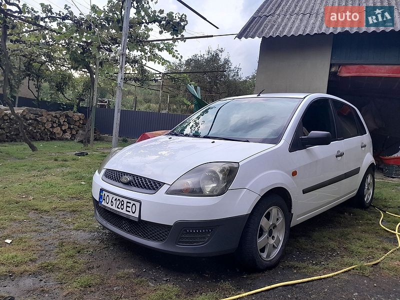 Хэтчбек Ford Fiesta 2007 в Ужгороде фото 3 Хэтчбек Ford Fiesta 2007 в Ужгороде