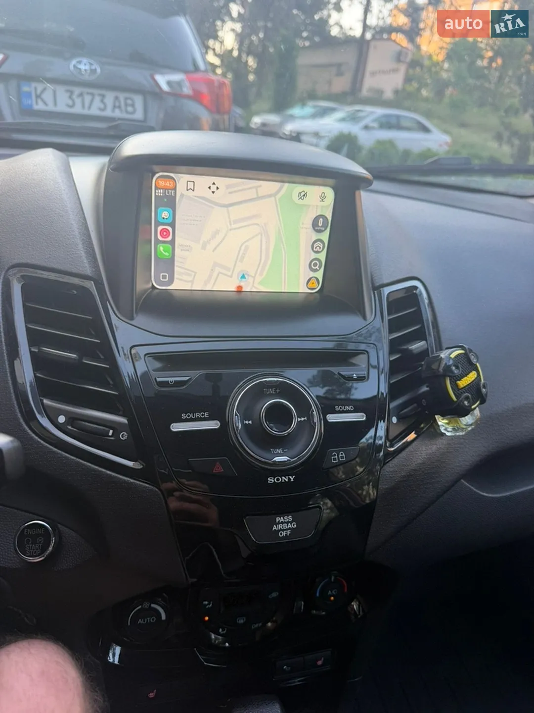 2016 Ford Fiesta - мініатюра 16