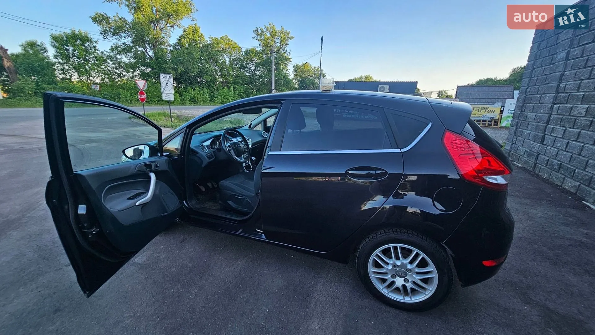 2011 Ford Fiesta - мініатюра 23