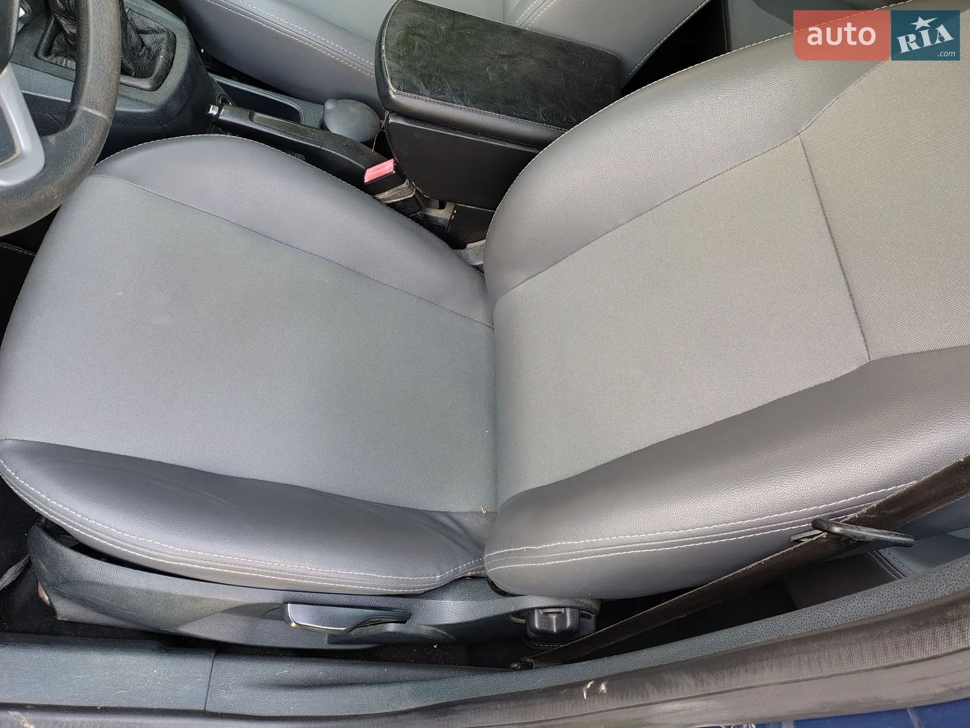 2011 Ford Fiesta - мініатюра 13