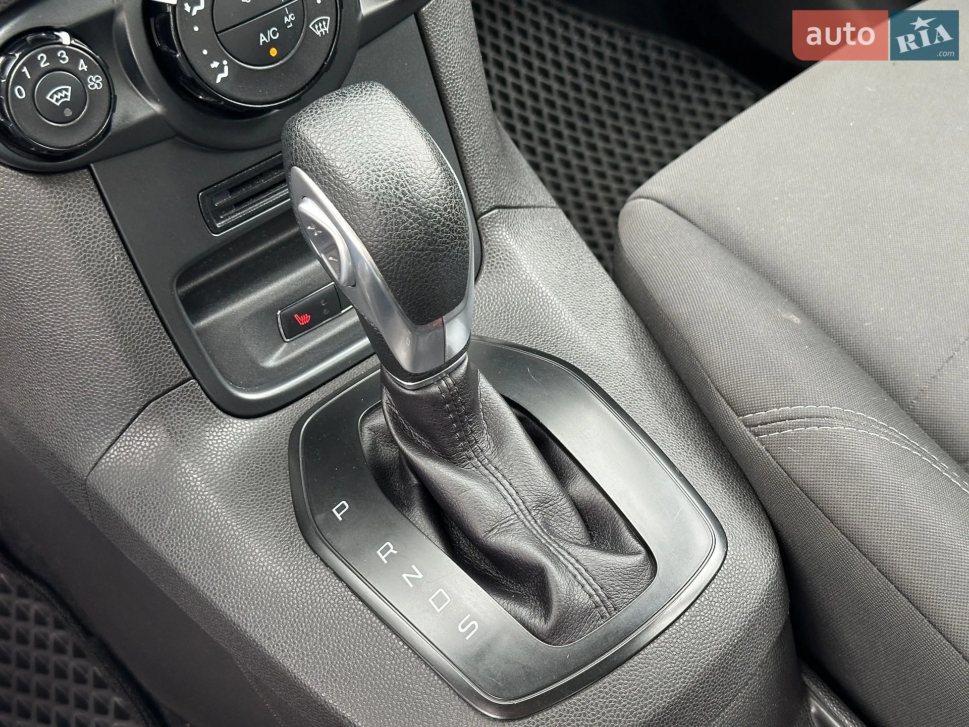 2016 Ford Fiesta - мініатюра 22