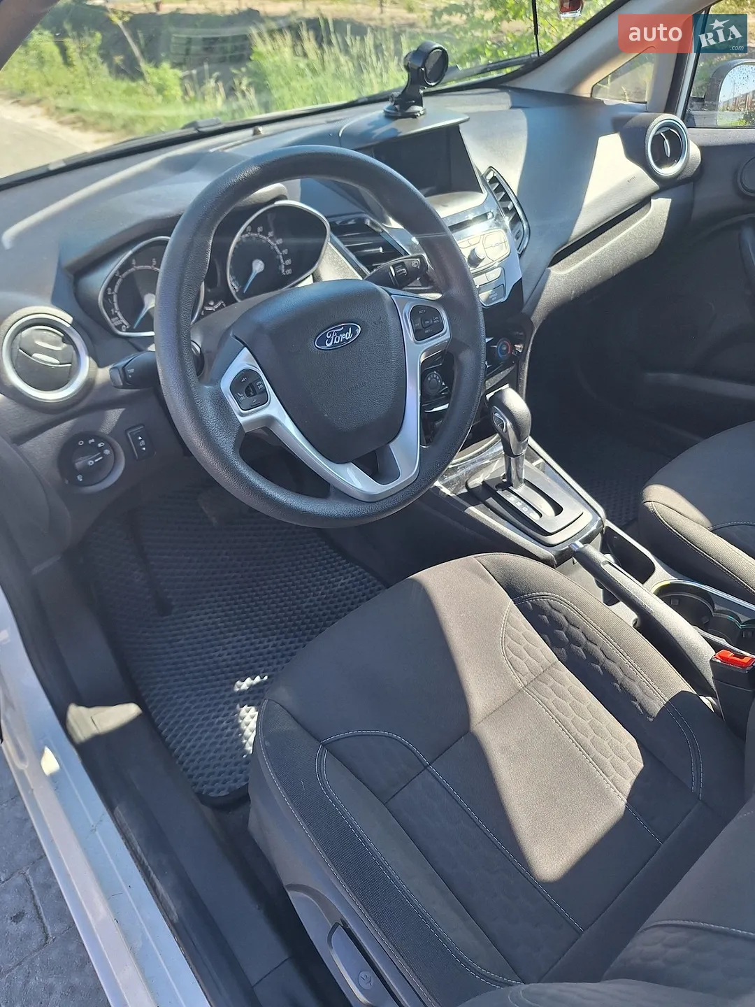 2019 Ford Fiesta - мініатюра 18