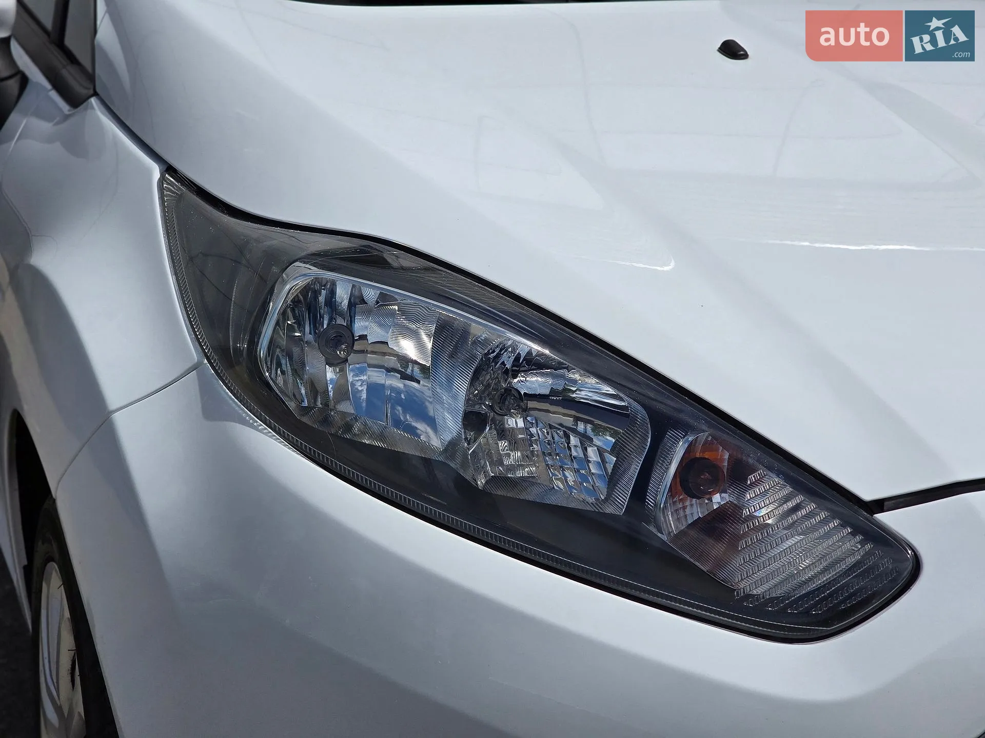2015 Ford Fiesta - мініатюра 16
