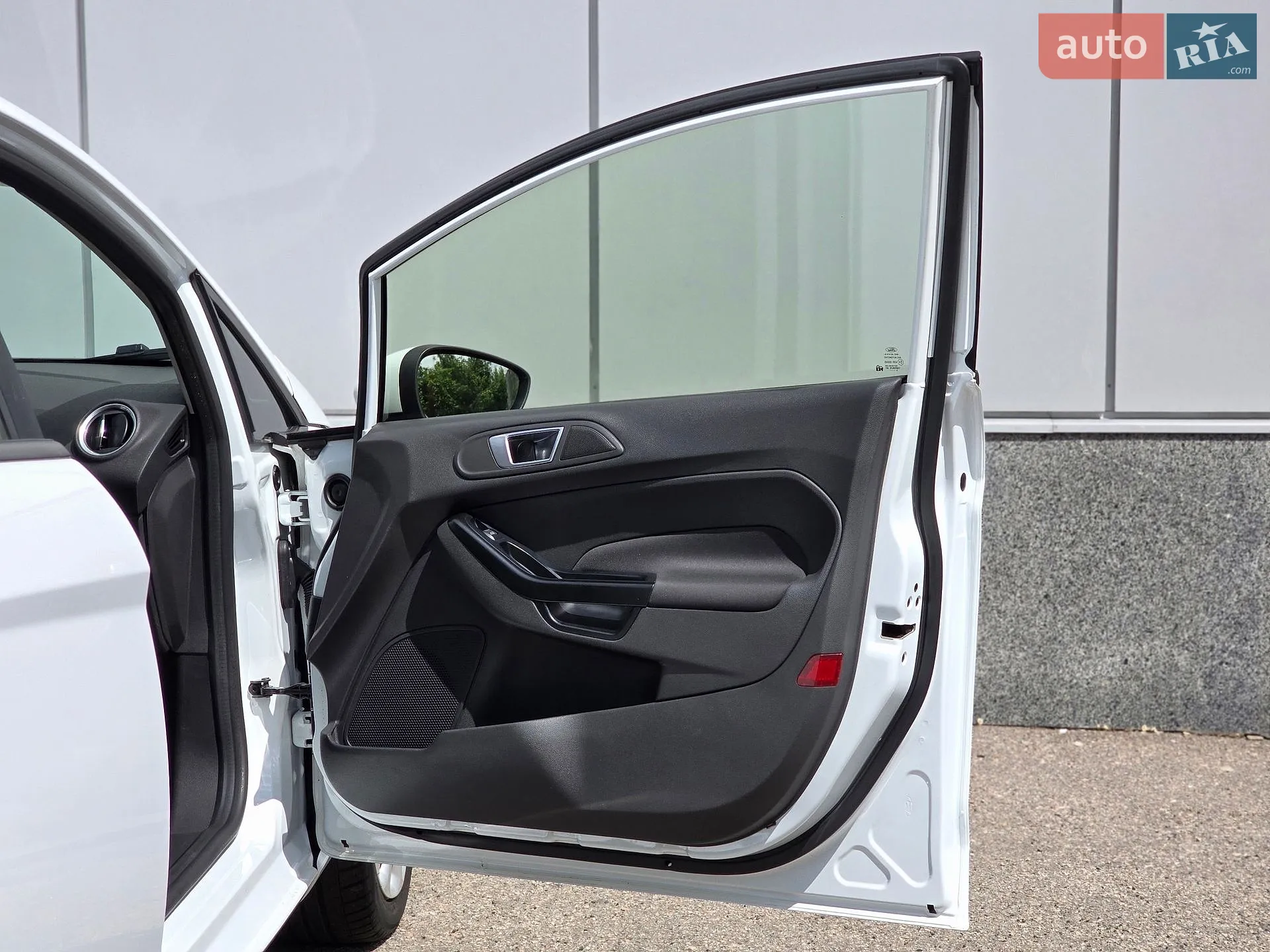 2015 Ford Fiesta - мініатюра 40