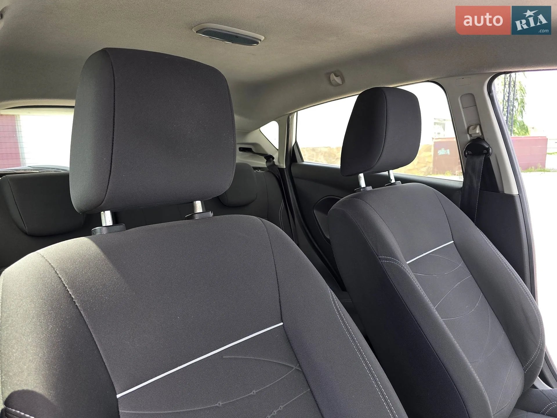 2015 Ford Fiesta - мініатюра 34
