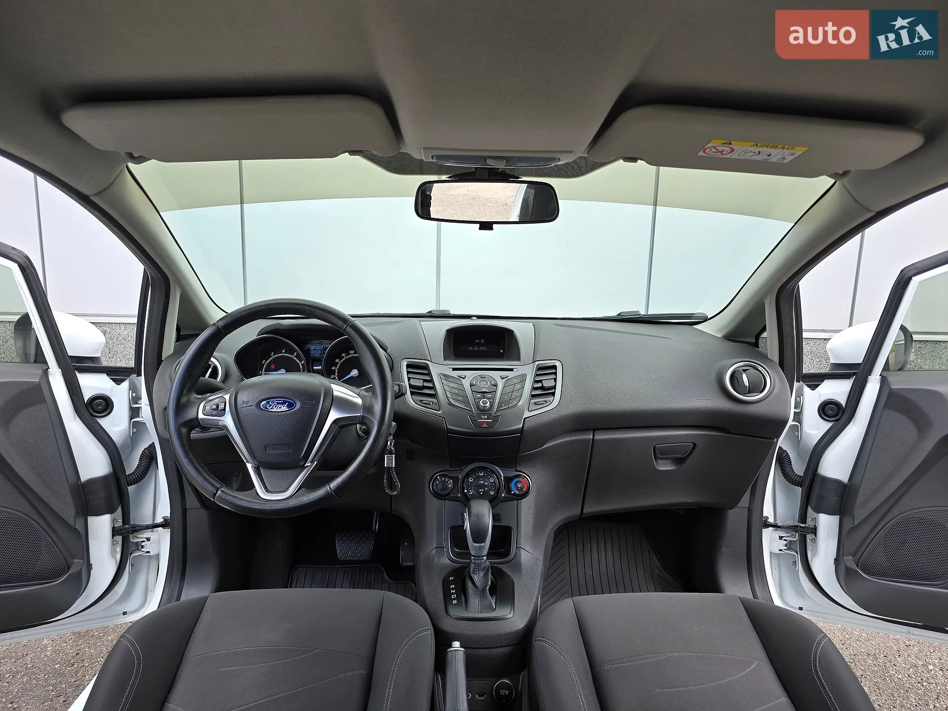 2015 Ford Fiesta - мініатюра 60