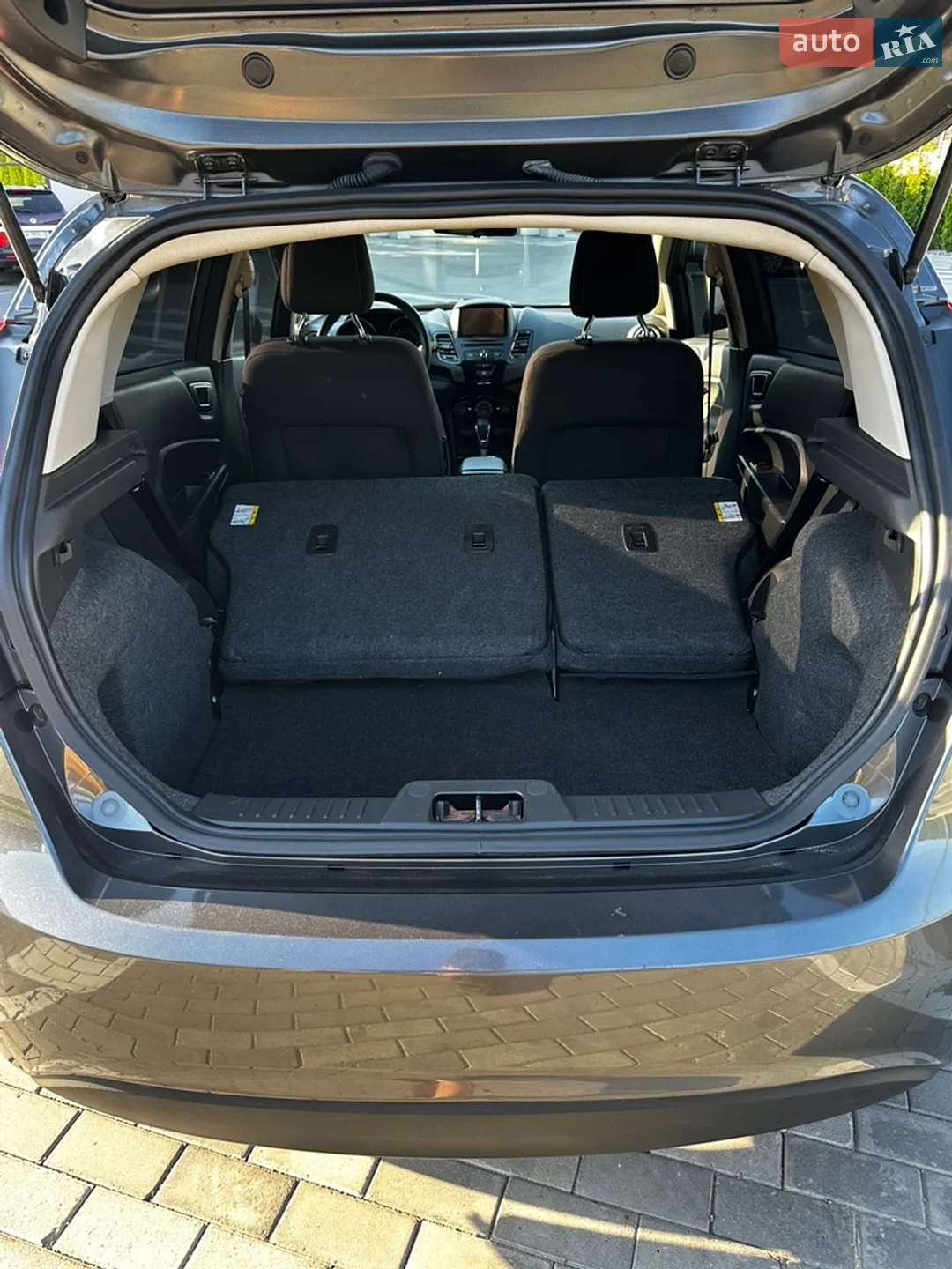 2015 Ford Fiesta - мініатюра 32