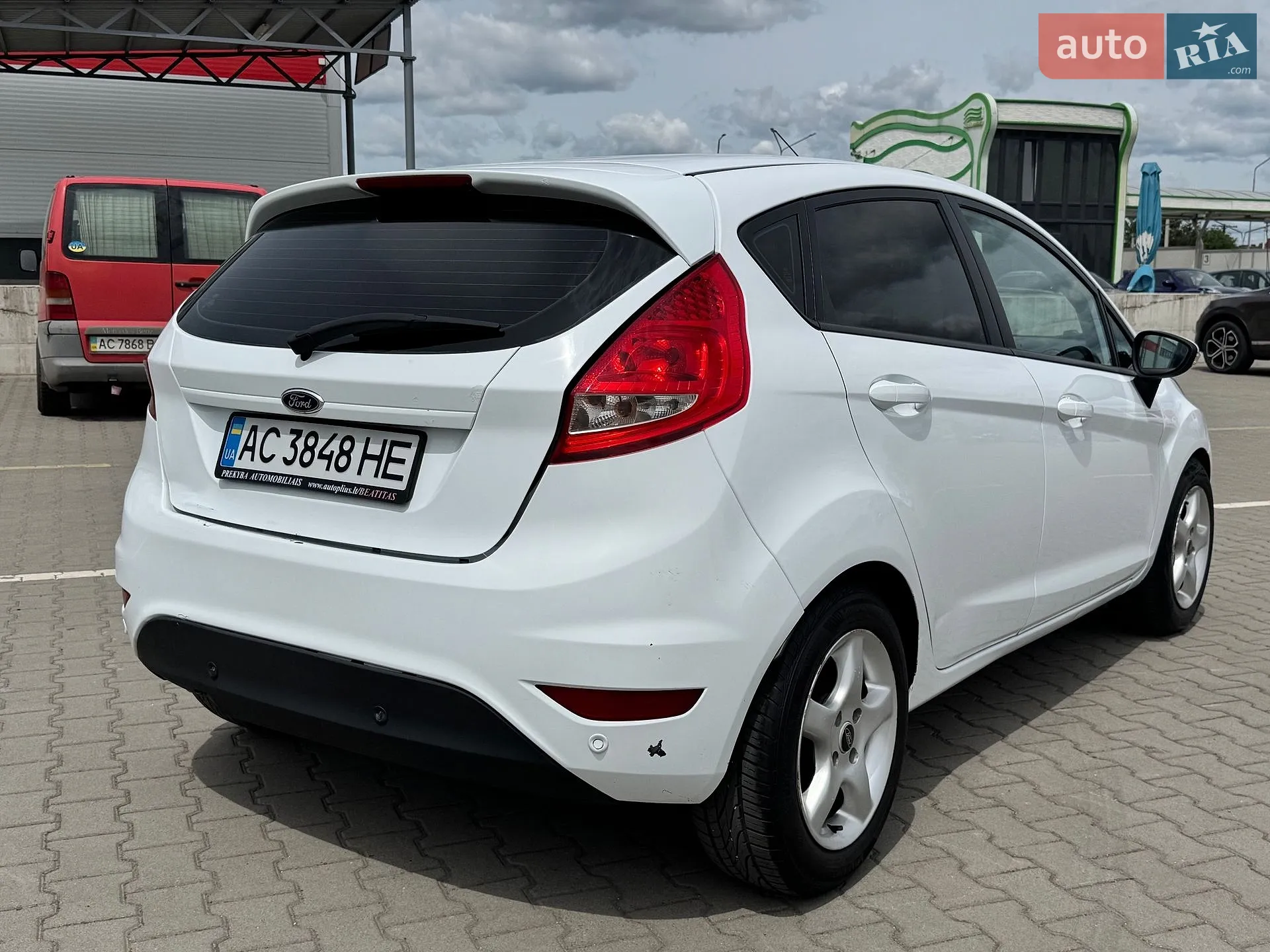 2012 Ford Fiesta - мініатюра 8