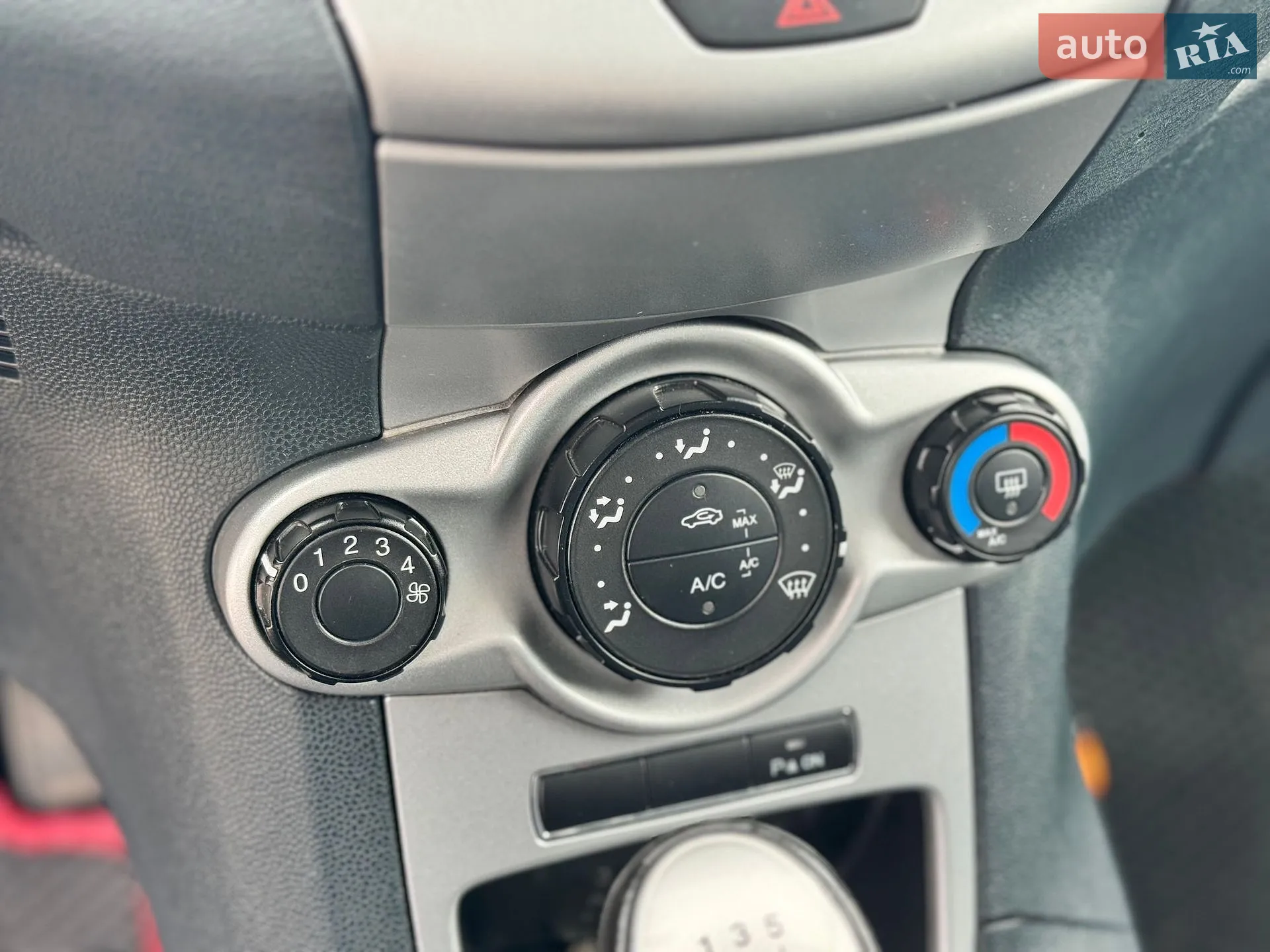 2012 Ford Fiesta - мініатюра 22