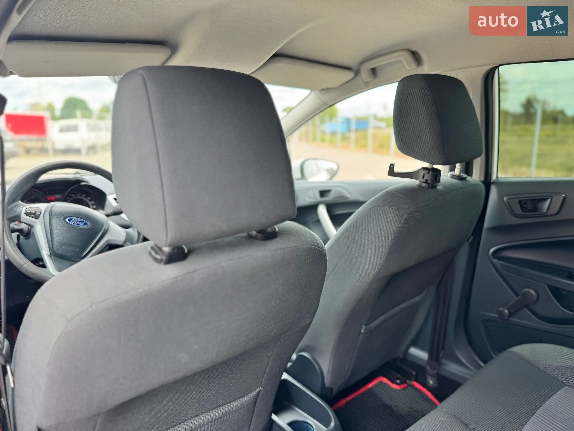 2012 Ford Fiesta - мініатюра 27